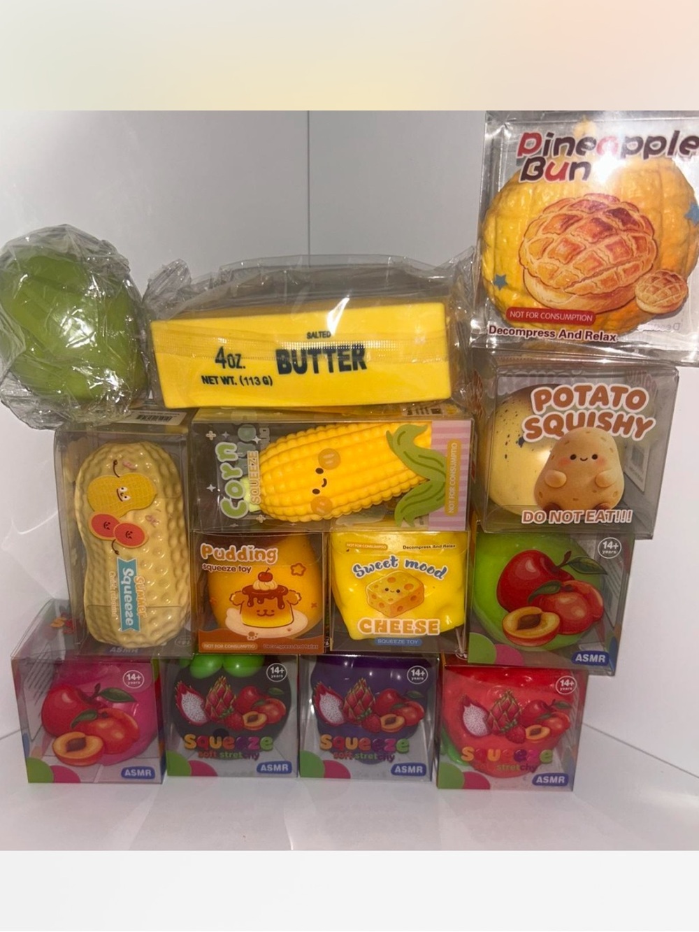 13 crunchy squishies bundle